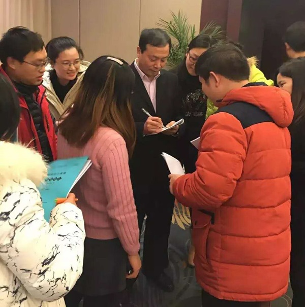 周末學(xué)習(xí)熱情這么高？南昌中級(jí)面授公開(kāi)課現(xiàn)場(chǎng)燃爆！